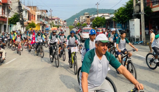 सालक संरक्षण गर्न साइकल यात्रा