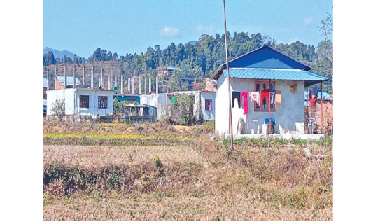 सिन्धुलीमा रित्तिँदै अन्न भण्डार