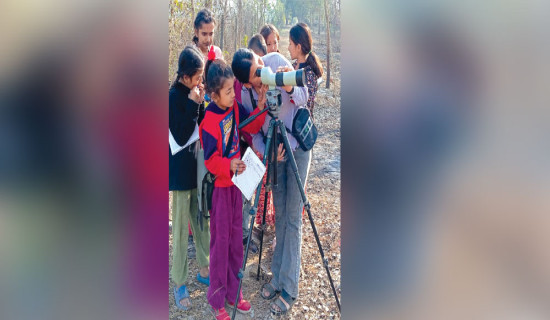 चरा संरक्षणमा बालबालिका