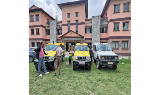 एम्बुलेन्समा जिपिएस प्रणाली जडान