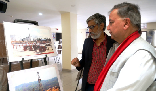 एमालेका वरिष्ठ उपाध्यक्ष पोखरेलबाट राससको तस्बिर प्रदर्शनी अवलोकन
