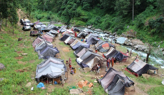 प्राकृतिक विपत्तिको मारमा राउटे