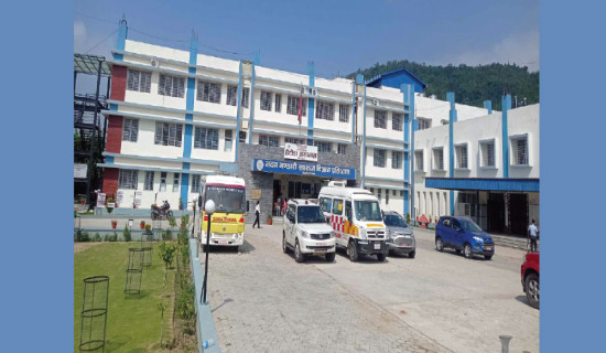 अस्पताल र प्रतिष्ठानबिच विवाद बढ्दै