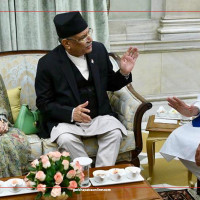 प्रधानमन्त्री प्रचण्ड र भारतका प्रधानमन्त्री मोदीबीच भेटवार्ता