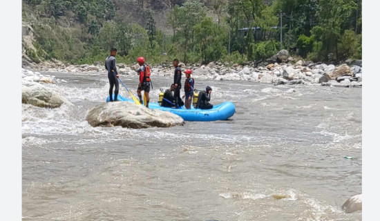 मनसुन प्रतिकार्यको लागि सशस्त्र प्रहरी टोली तयारी हालतमा