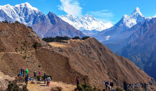 एघार महिनामा ५५ हजार बढी पर्यटक खुम्बुमा