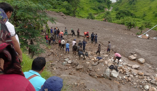 गोरखा पहिरो : चार जनाको शव फेला