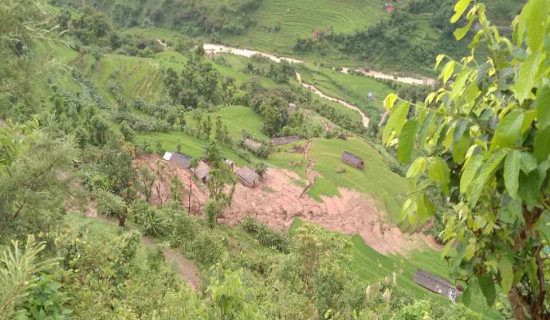 पहिरोका कारण घरखेतमा क्षति