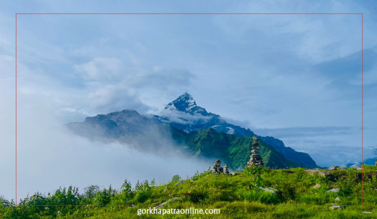 माछापुच्छ्रे हिमाल