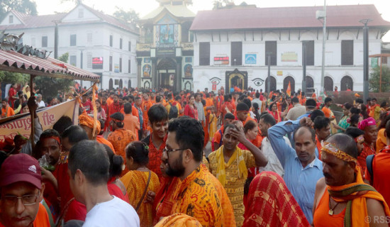 साउनको तेस्रो सोमबारः पशुपतिनाथसहित देशभरका शिवालयमा भक्तजनको घुइँचो