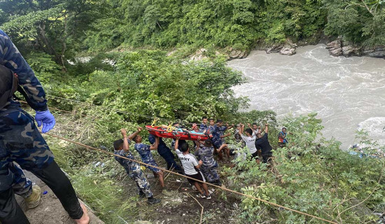 तनहुँ बस दुर्घटनाः मृतक सबैको शव परीक्षण चितवनमा हुने