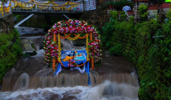 बुढानीलकण्ठमा श्रीकृष्ण जन्माष्टमी (फोटो फिचर)