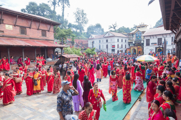 पशुपतिनाथ क्षेत्रमा तिजको रौनक