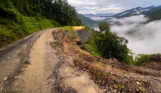 रसुवाको पासाङल्हामु मार्ग बन्द