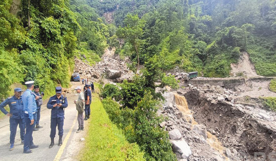 सधैँ सास्ती कर्णाली राजमार्गको यात्रामा