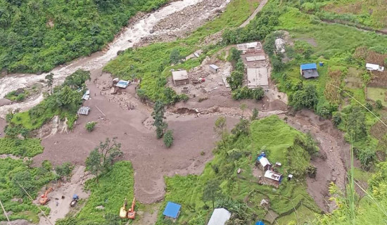 धार्चे पहिरोमा ज्यान गुमाउने परिवारलाई दुई लाख ५० हजार राहत