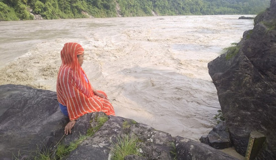 कर्णाली नदीमा खतराको सङ्केत, तटीय क्षेत्रमा सतर्क रहन आग्रह