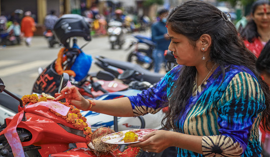 यसरी पुजियो सवारी साधन (फाेटो फिचर)