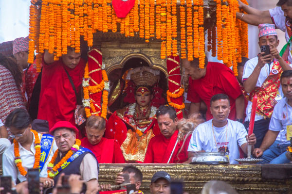 इन्द्रजात्राकाे राैनक (फाेटाे फिचर)