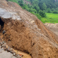 लापुबेंसीबाट काठमाडौँ छुटेको बस शुक्रवारदेखि सम्पर्कविहीन