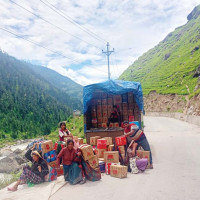 सडक खुलाउने कार्य तीव्र