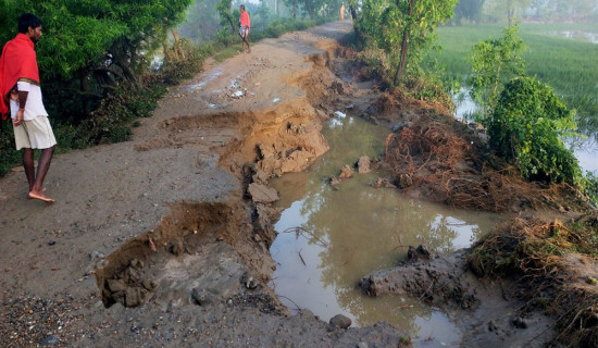 तटबन्ध कटान गरेको क्षेत्रमा त्रास कायमै