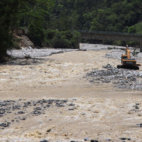 असारे विकासमाथि गुनासो