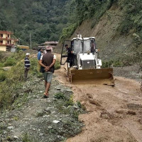 युवतीलाई अभद्र व्यवहार गर्ने दुई पक्राउ