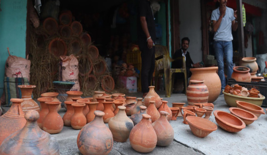 माटोका भाँडा बेचेर मासिक ८० हजारसम्म आम्दानी