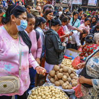 गैरकानुनी रुपमा सवारी कर उठाएको भन्दै रोक्न निर्देशन