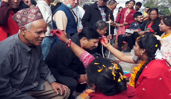 बालगोपालेश्वरमा भक्तजनद्वारा पूजा आराधना