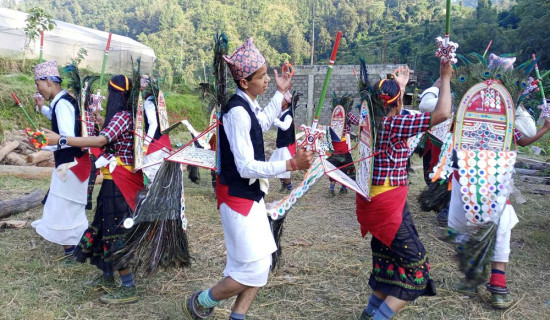 तिहारमा मौलिकता हराउँदै गएकोप्रति चिन्ता