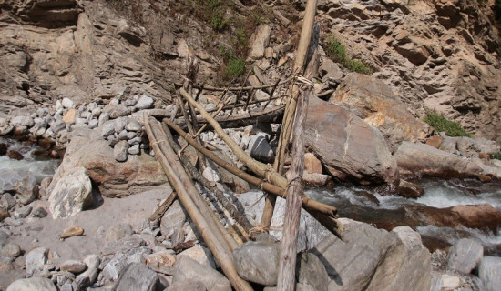 सडक पुनर्निर्माण नहुँदा च्याङथापूवासी प्रभावित