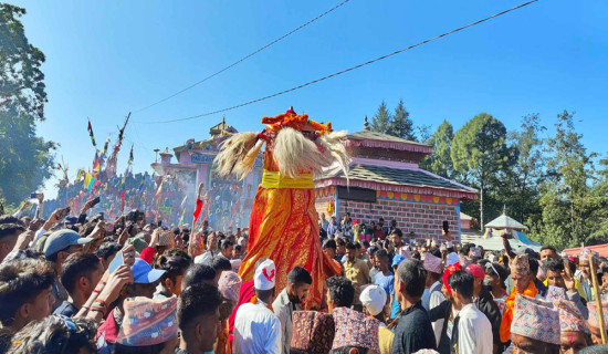 देउवा दम्पती उग्रतारा मेलामा