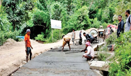 प्रदेश राजधानी जोड्ने सडक अधुरै