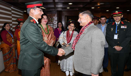 भारतीय स्थल सेनाध्यक्ष उपेन्द्र द्विवेदी स्वदेश फिर्ता