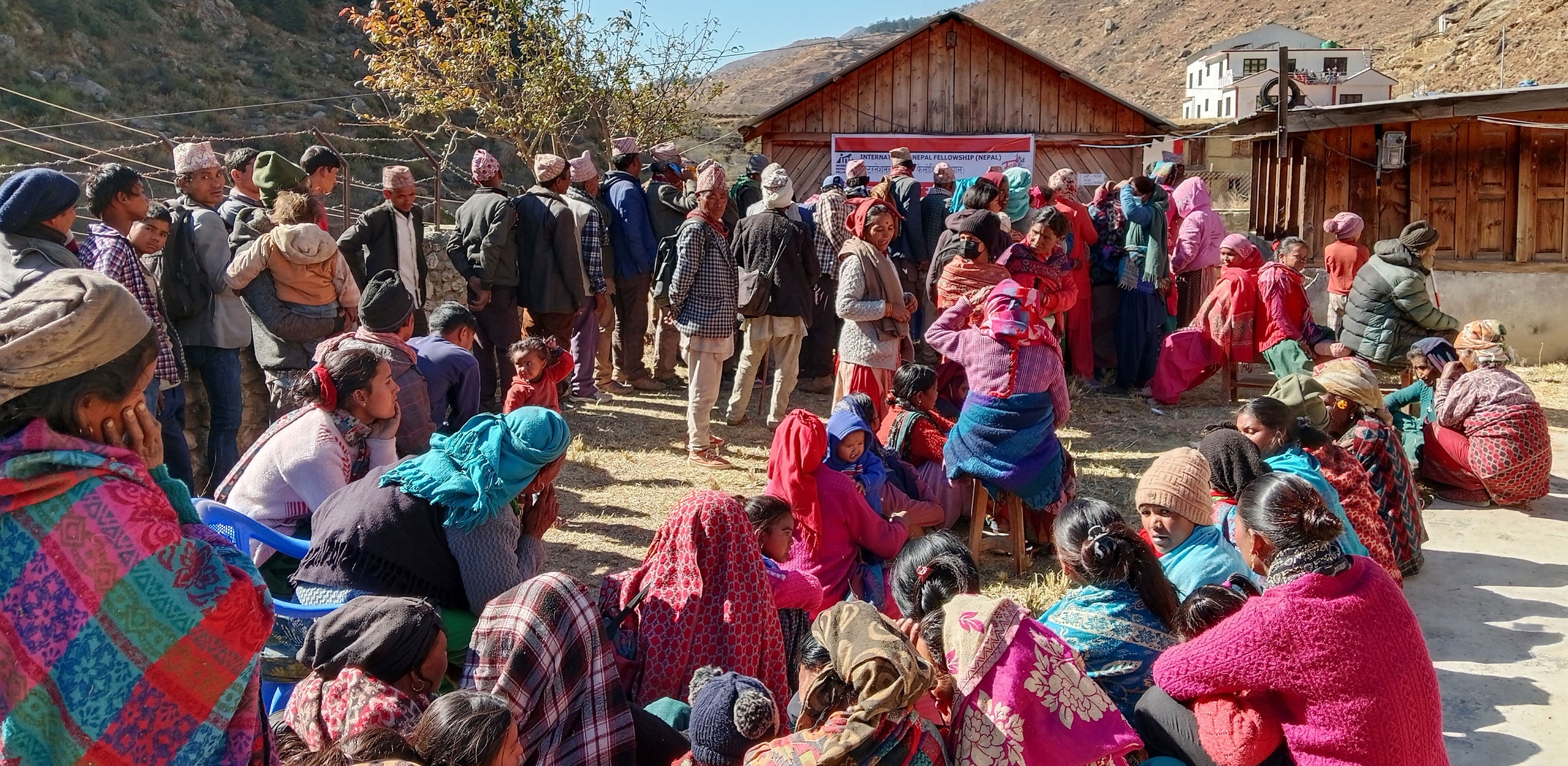 स्थानीयका लागि निःशुल्क स्वास्थ शिविर