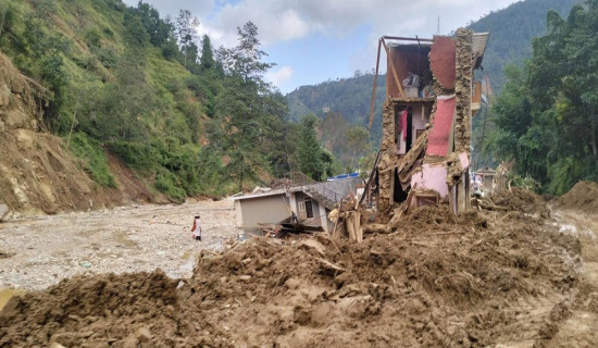 बाढीपहिरोको दुई महिनाः सुरक्षित वासस्थानको माग गर्दै पीडित