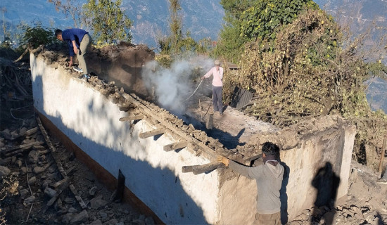 विद्युत सर्ट भएर आगलागी : लाखौंको क्षति