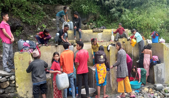 खानेपानी र विद्युत सेवा अनियमित हुँदा स्थानीयलाई सास्ती