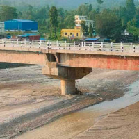 एम्बुलेन्स तोडफोड गरेको आरोपमा पक्राउ