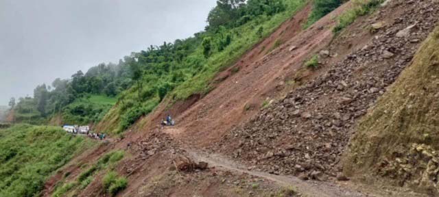 स्तरोन्नति भएन बाहकोल–बुलिङटार सडक