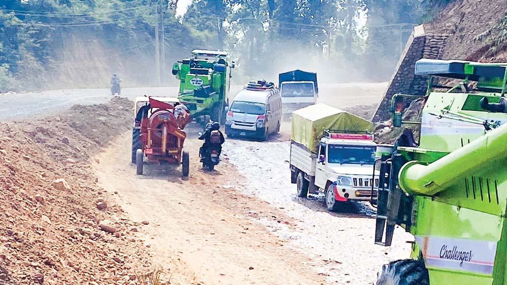 ऋणमा निर्माणाधीन सडक, काम सुस्त