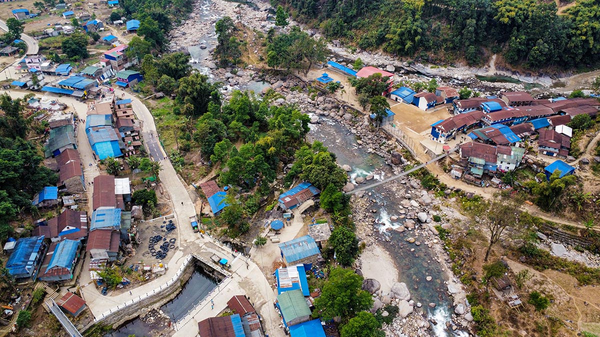 असला माछाले प्रख्यात बाह्रबिसे बजार