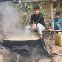 मलको आपूर्तिका लागि भारतसँग कूटनीतिक पहल गरौं : डा. सङ्ग्रौला