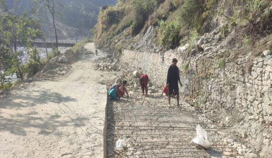 सुन्तलाबाट बाइस करोडभन्दा बढी आम्दानी