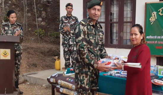 वार्षिकोत्सवमा अनाथ बालबालिकालाई सहयोग