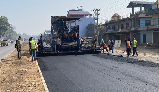 व्यथित काव्य सम्मान लोहनी र उप्रेतीलाई