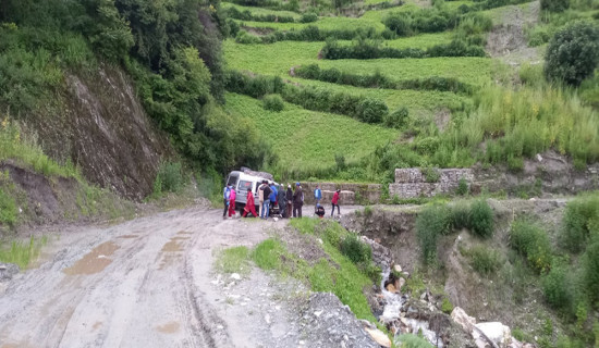 बजेट अभावमा स्तरोन्नति हुन नसकेको नाग्म गमगढी सडक