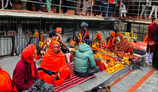 डोलेश्वरका चारै ढोका खुला